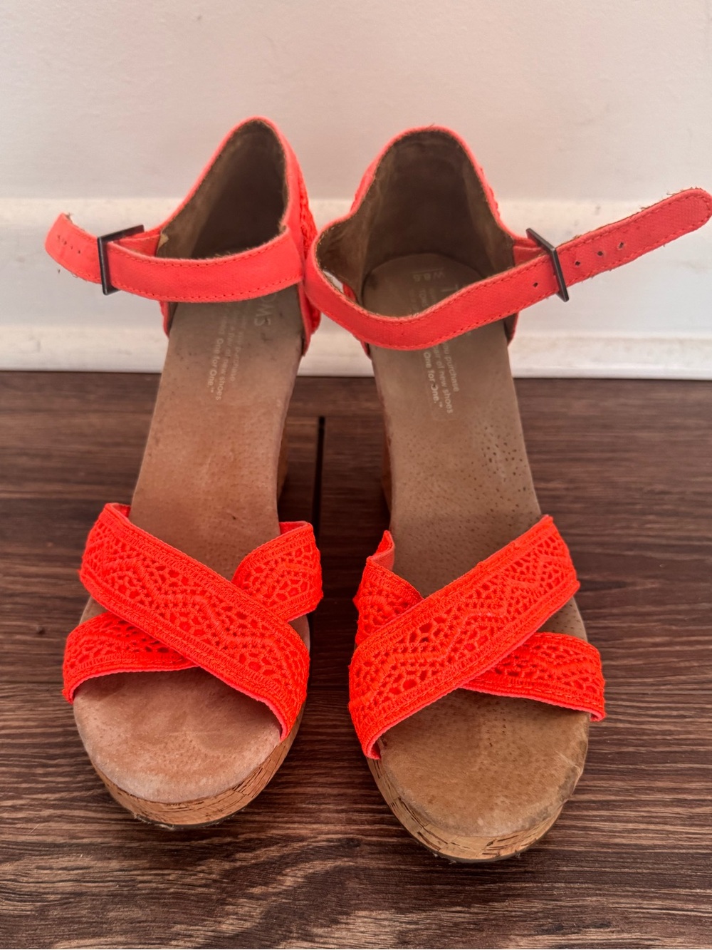 TOMS Women's Neon Orange Ankle-Strap Wedge Sandals 8.5